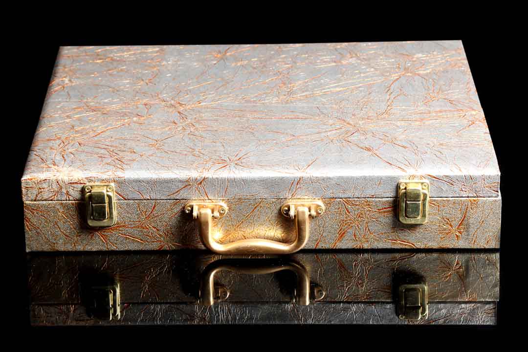 No. 631 6 Sections with Free Wrist Watch - Image 4