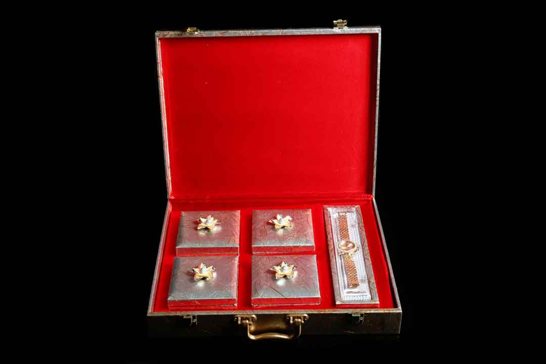 No. 631 4 Sections with Free Wrist Watch - Image 5